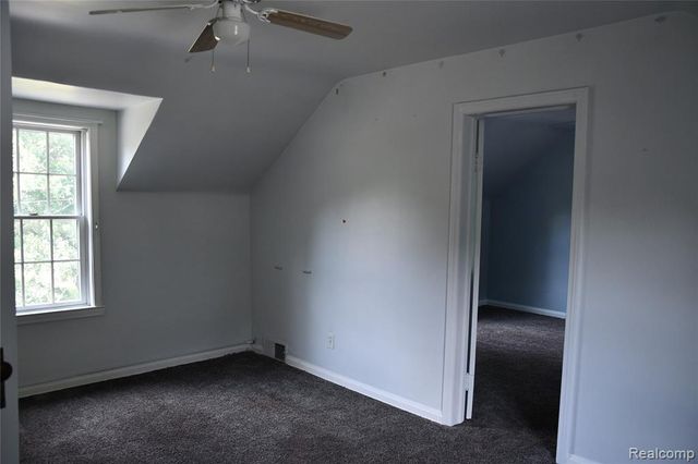 9039 Peer Road, South Lyon, MI 48178