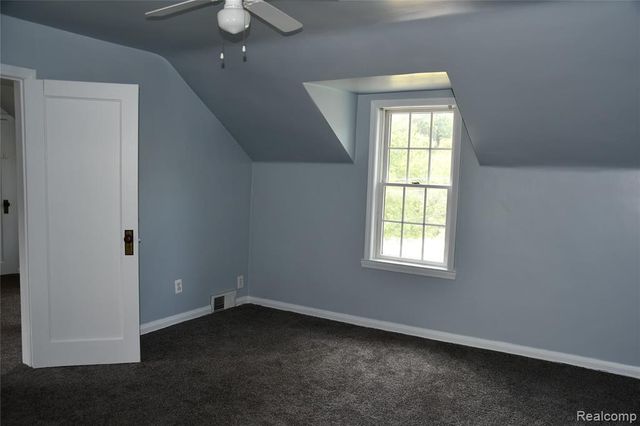 9039 Peer Road, South Lyon, MI 48178