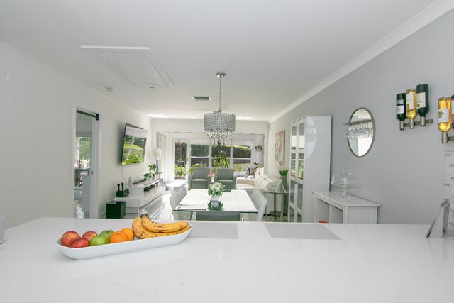 13787 Flora Place A, Delray Beach, FL 33484