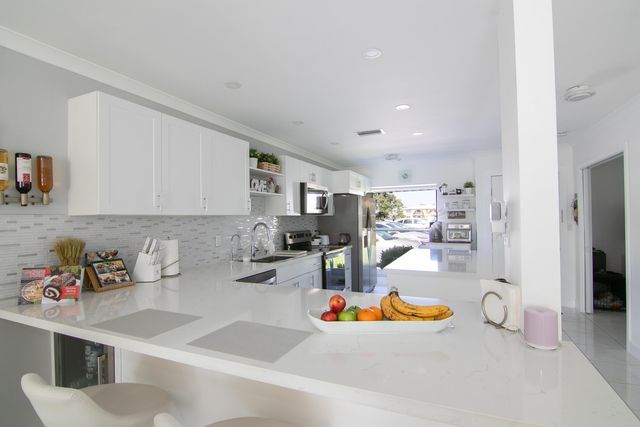 13787 Flora Place A, Delray Beach, FL 33484