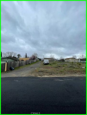 13731 Santa Clara, Clearlake, CA 95422