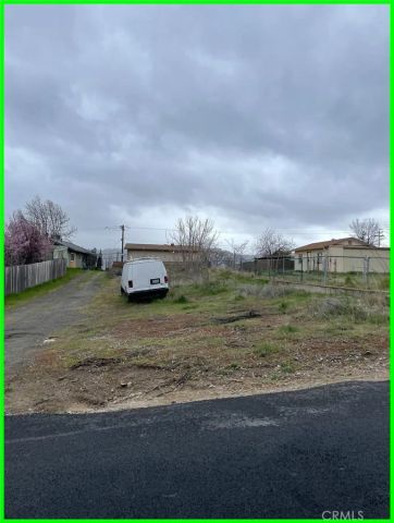 13731 Santa Clara, Clearlake, CA 95422