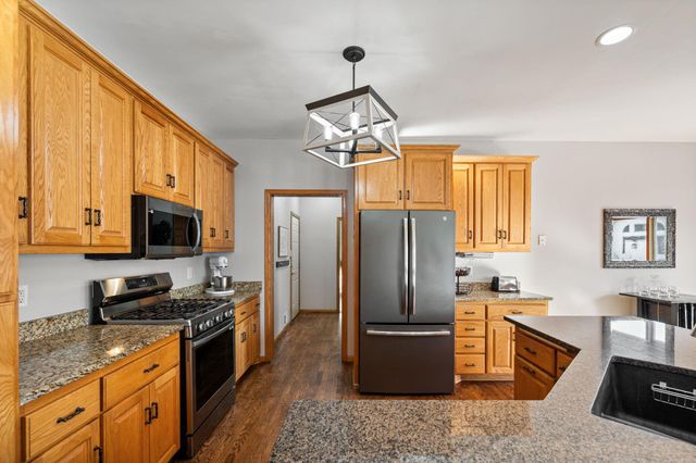 1304 155th Lane NW, Andover, MN 55304