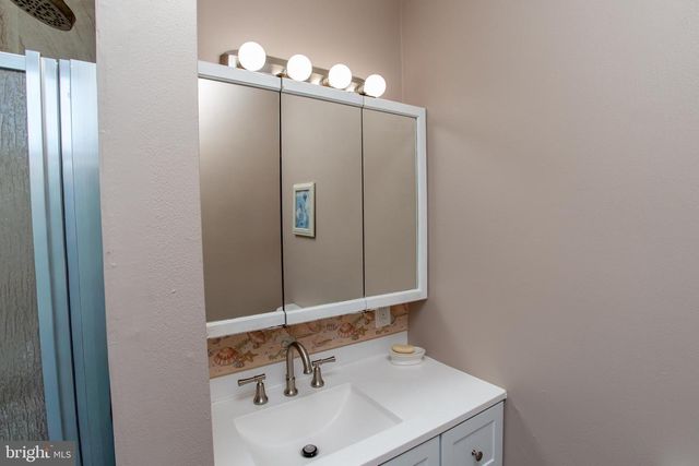 183 CARDINAL RD, Chalfont, PA 18914