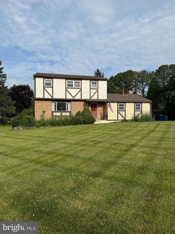 183 CARDINAL RD, Chalfont, PA 18914