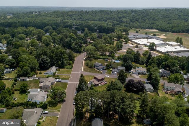 183 CARDINAL RD, Chalfont, PA 18914