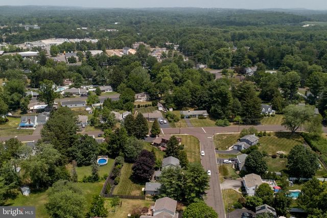 183 CARDINAL RD, Chalfont, PA 18914