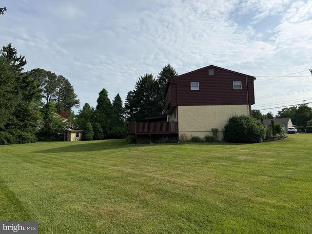 183 CARDINAL RD, Chalfont, PA 18914