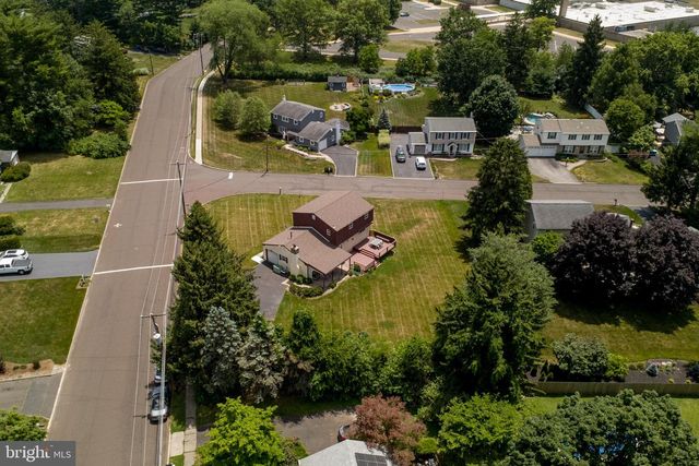 183 CARDINAL RD, Chalfont, PA 18914