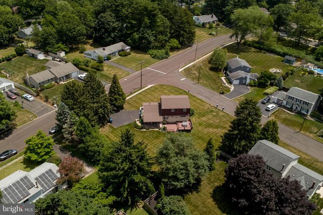 183 CARDINAL RD, Chalfont, PA 18914