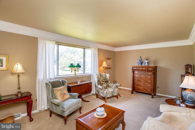 183 CARDINAL RD, Chalfont, PA 18914