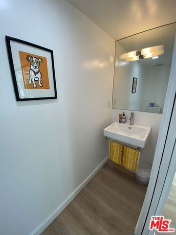 4284 Perlita Avenue, Los Angeles, CA 90039