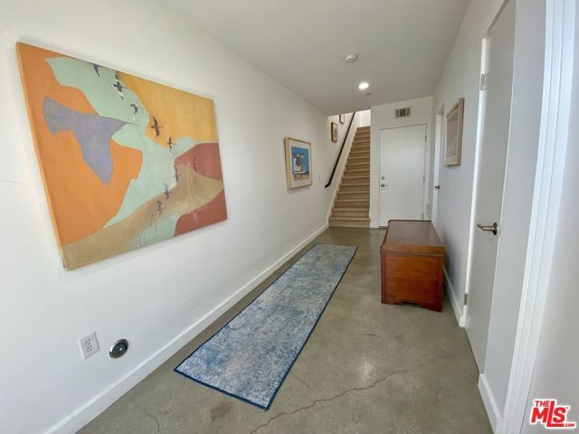 4284 Perlita Avenue, Los Angeles, CA 90039