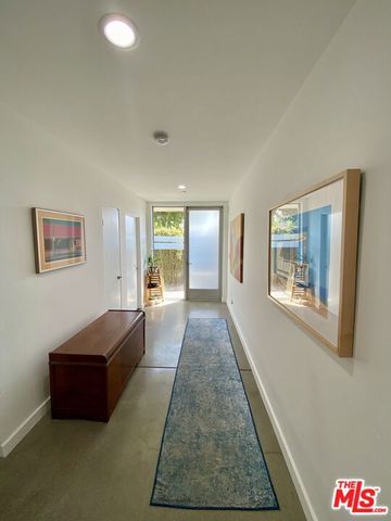 4284 Perlita Avenue, Los Angeles, CA 90039