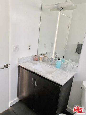 4284 Perlita Avenue, Los Angeles, CA 90039