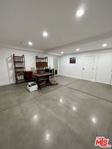 4284 Perlita Avenue, Los Angeles, CA 90039