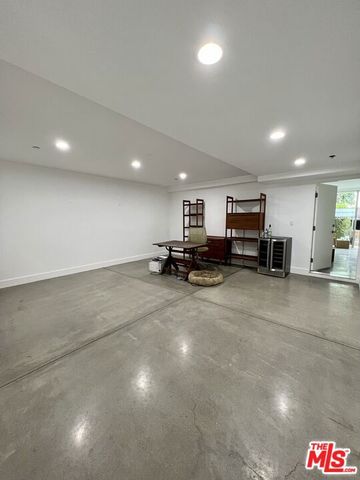 4284 Perlita Avenue, Los Angeles, CA 90039