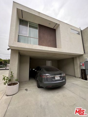 4284 Perlita Avenue, Los Angeles, CA 90039