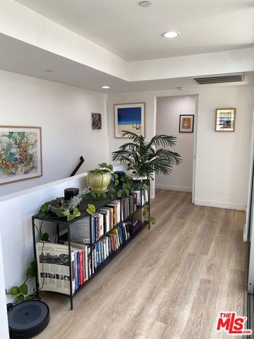 4284 Perlita Avenue, Los Angeles, CA 90039