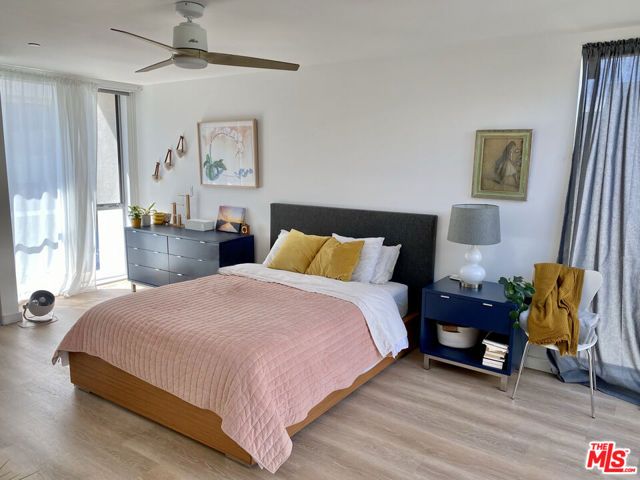 4284 Perlita Avenue, Los Angeles, CA 90039