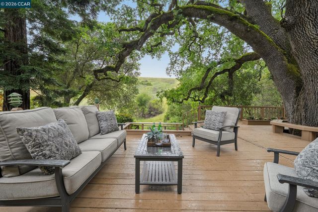 2165 Canyon Oak Ln, Danville, CA 94506