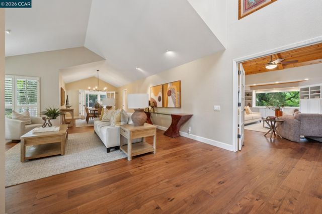 2165 Canyon Oak Ln, Danville, CA 94506