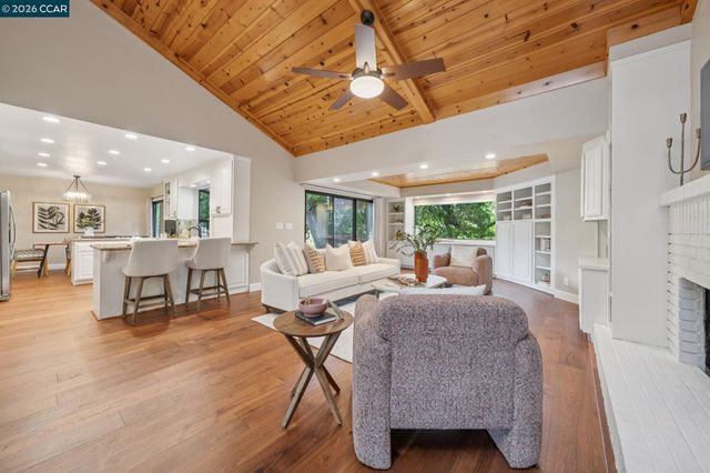 2165 Canyon Oak Ln, Danville, CA 94506