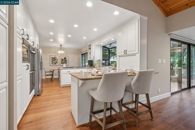 2165 Canyon Oak Ln, Danville, CA 94506