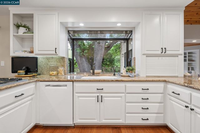 2165 Canyon Oak Ln, Danville, CA 94506