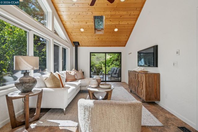 2165 Canyon Oak Ln, Danville, CA 94506