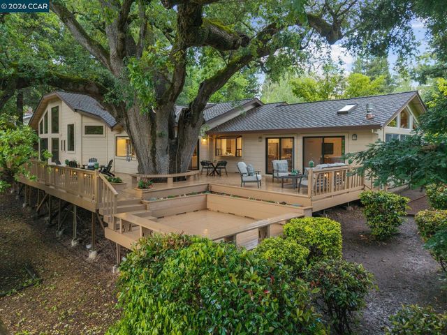 2165 Canyon Oak Ln, Danville, CA 94506