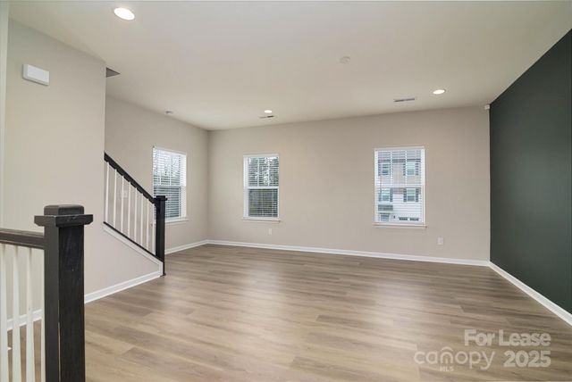 13304 Porter Creek Road, Charlotte, NC 28262