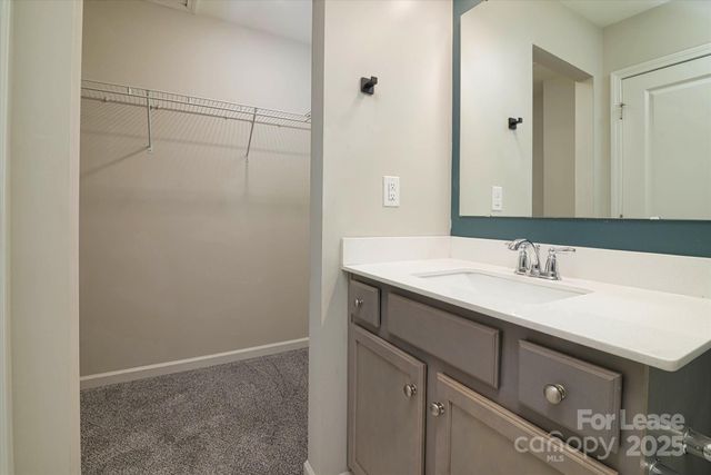 13304 Porter Creek Road, Charlotte, NC 28262