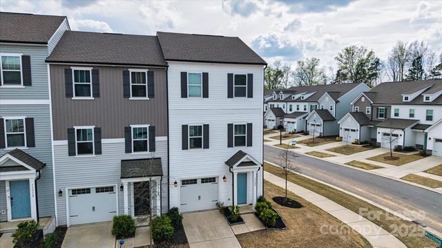 13304 Porter Creek Road, Charlotte, NC 28262