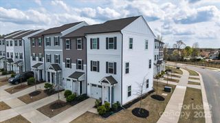 13304 Porter Creek Road, Charlotte, NC 28262