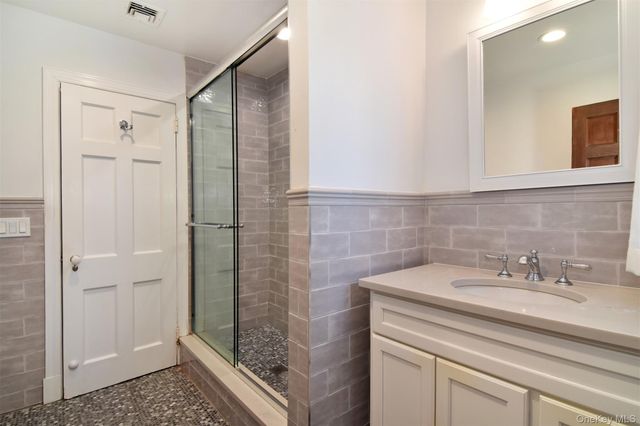 41 Summit Avenue, Bronxville, NY 10708