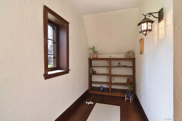41 Summit Avenue, Bronxville, NY 10708