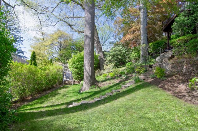 41 Summit Avenue, Bronxville, NY 10708