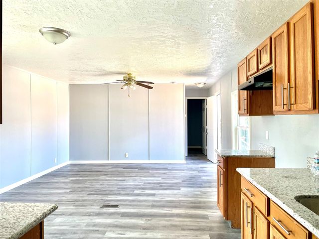 16657 E Forrestal, Montgomery, TX 77316