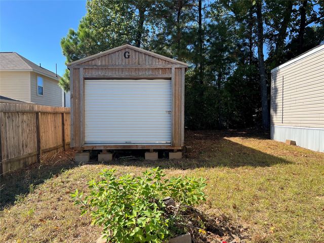 16657 E Forrestal, Montgomery, TX 77316