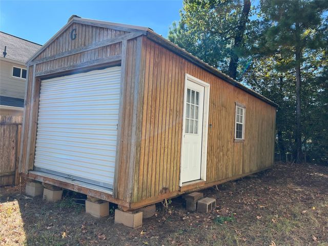 16657 E Forrestal, Montgomery, TX 77316