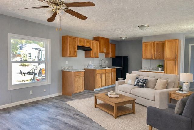 16657 E Forrestal, Montgomery, TX 77316