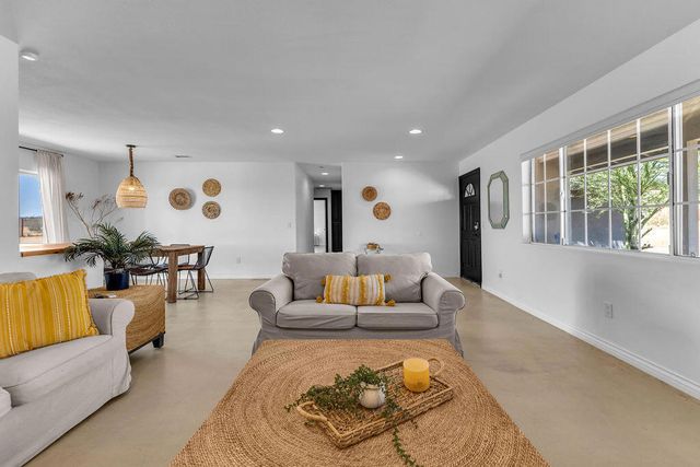 56625 Lowe Avenue, Yucca Valley, CA 92284