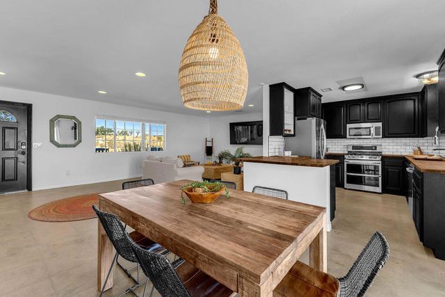 56625 Lowe Avenue, Yucca Valley, CA 92284