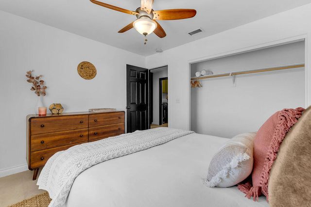 56625 Lowe Avenue, Yucca Valley, CA 92284