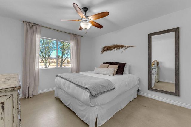 56625 Lowe Avenue, Yucca Valley, CA 92284
