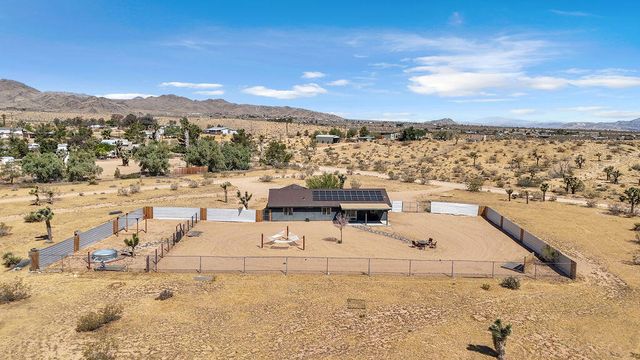56625 Lowe Avenue, Yucca Valley, CA 92284
