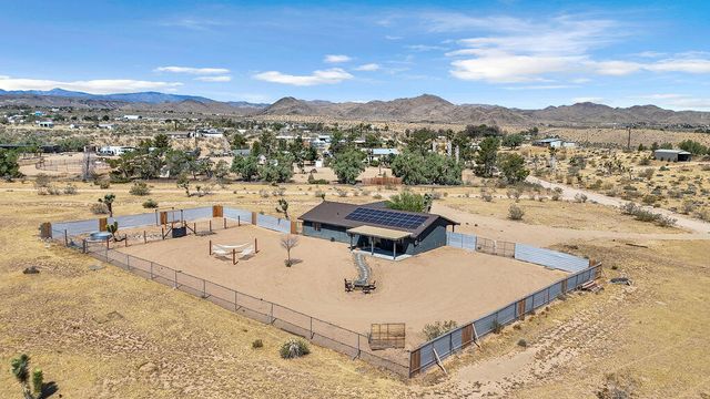 56625 Lowe Avenue, Yucca Valley, CA 92284