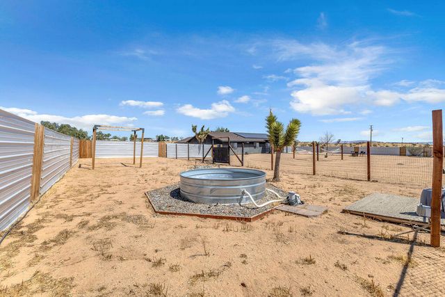 56625 Lowe Avenue, Yucca Valley, CA 92284