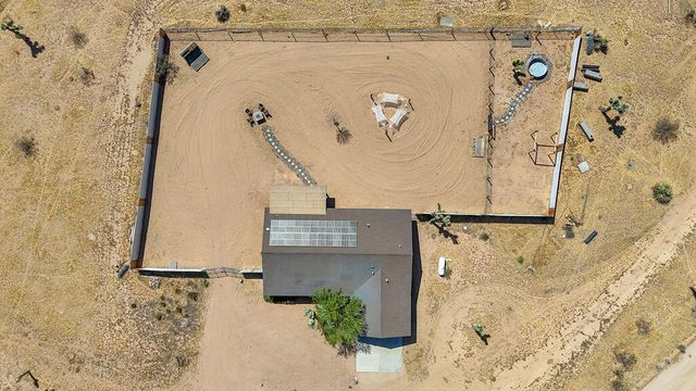 56625 Lowe Avenue, Yucca Valley, CA 92284